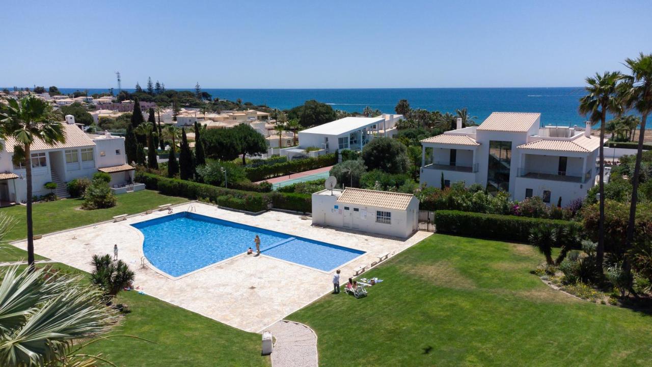 Beach Villa With Ocean View And Rooftop Cinema Guia  Exterior foto